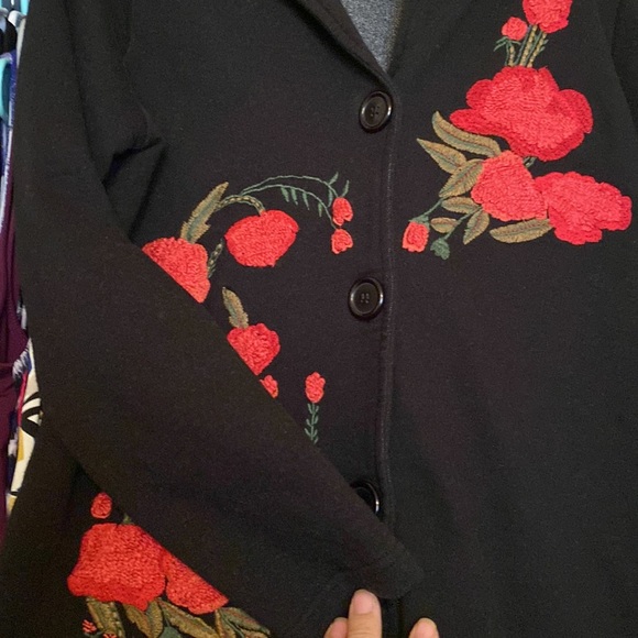 Embodied floral small coat, T-shirt jacket, shacket - Picture 6 of 15